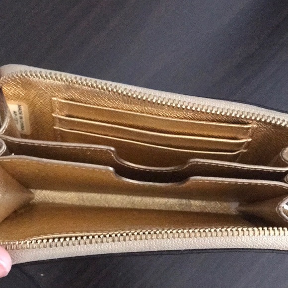 MK Wristlet Wallet Phone Holder - Picture 6 of 8